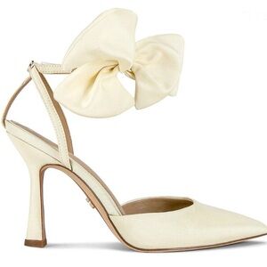 NWT Sam Edelman Halie Ivory Heels with Oversized Bow size 8 and 8.5.
